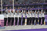 | Photo: AP/Vadim Ghirda : Women's Rugby Sevens: New Zealand celebrate with their gold medal